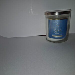 Bath and body works single.wick candle true blue scent